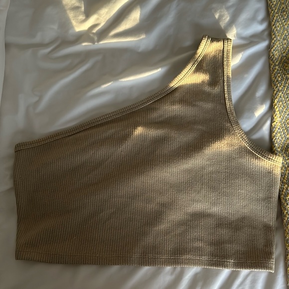Banana Republic: Sand/beige colored, one sleeve, cropped tank. - Picture 1 of 3